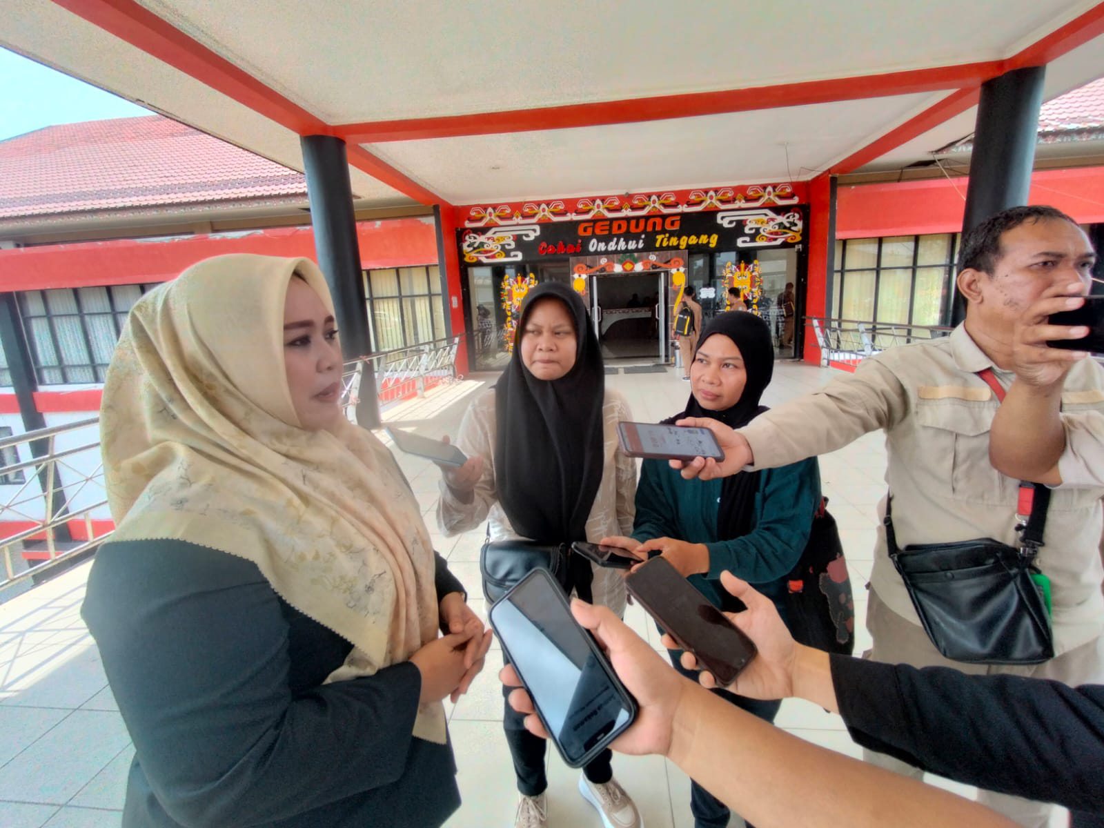 Dina Maulidah Ajak Santri Pertahankan Semangat Kebangsaan