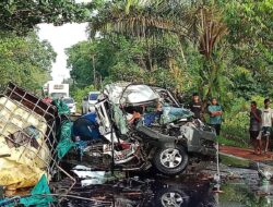 Tabrakan Maut, 2 Pengemudi Tewas di Cempaga