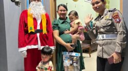 Sambut Natal, Satlantas Hadirkan Santa Claus Sambut Natal, Satlantas Hadirkan Santa Claus