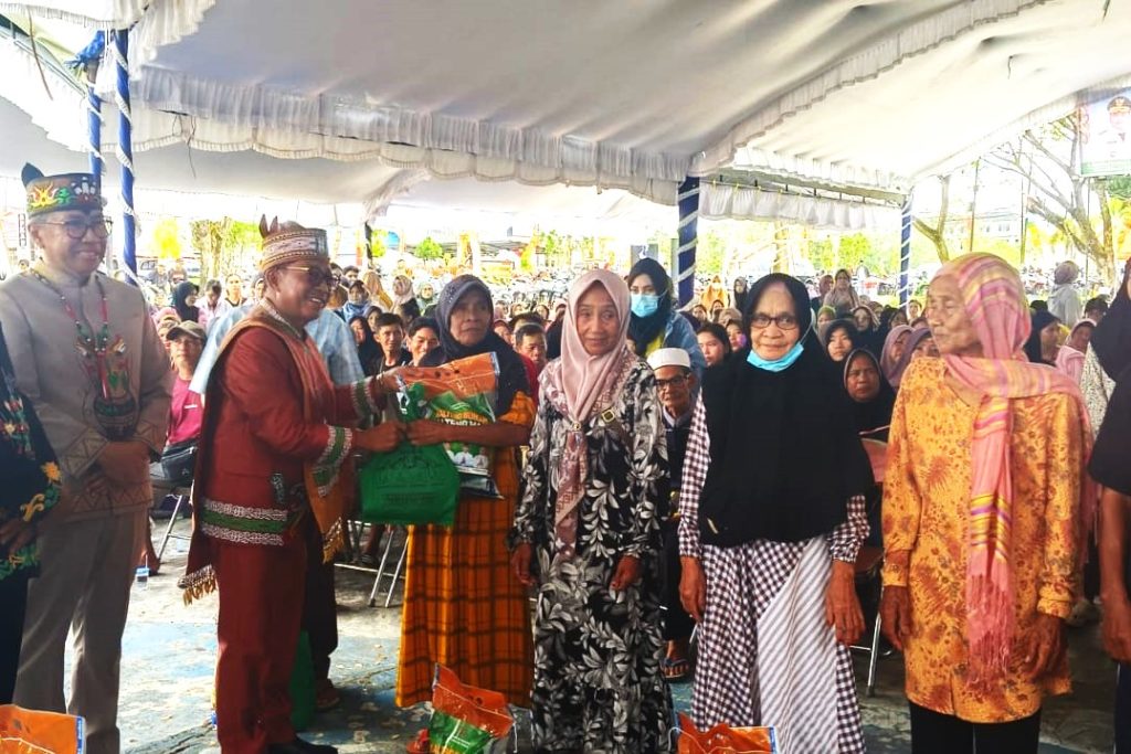 HUT Mura Ke-23. Ribuan Paket Sembako Dibagikan Gratis