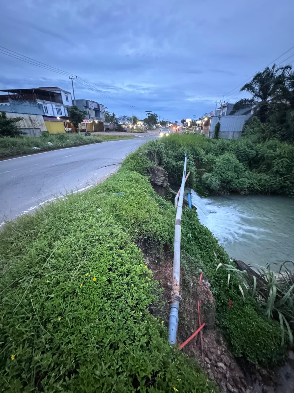 DPRD Imbau Semua Pihak Terkait Perhatikan Kondisi Jembatan Desa Karang Mulya 