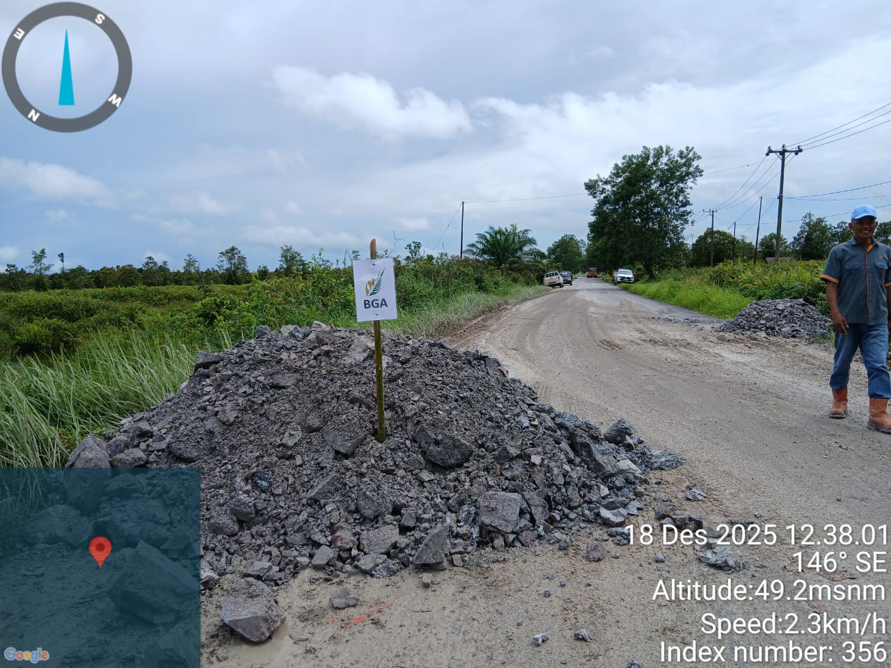 Jelang Nataru dan Haul Kyai Gede-PT. BGA Berkontribusi Dalam Perbaikan Jalan Penghubung Pangkalan Bun-Kotawaringin Lama.