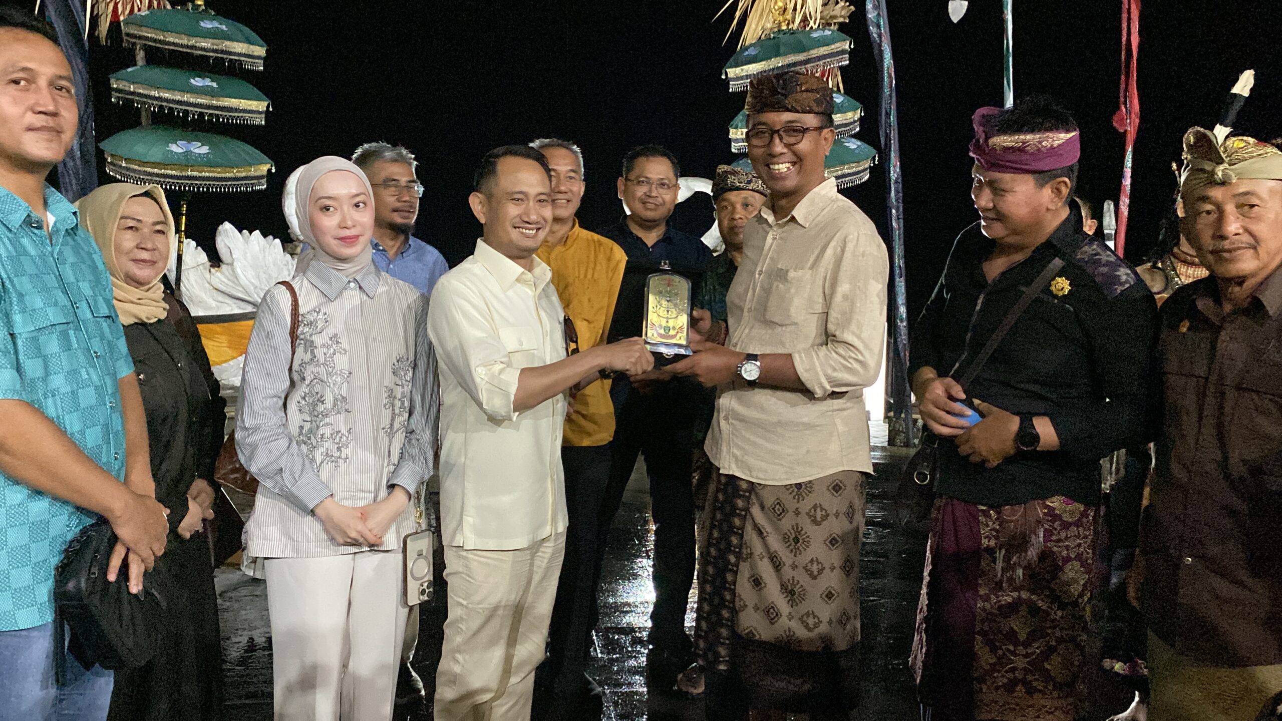 Pesona Budaya Bumi Tambun Bungai Tampil Magis di Pulau Dewata