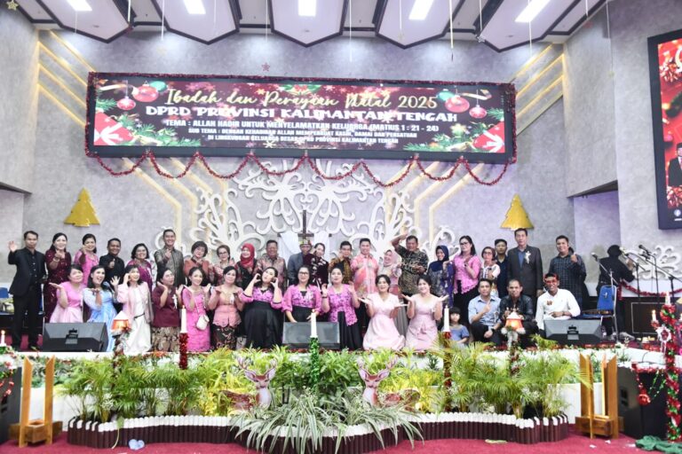 Perayaan Natal DPRD Kalteng Teguhkan Harmoni Kebersamaan