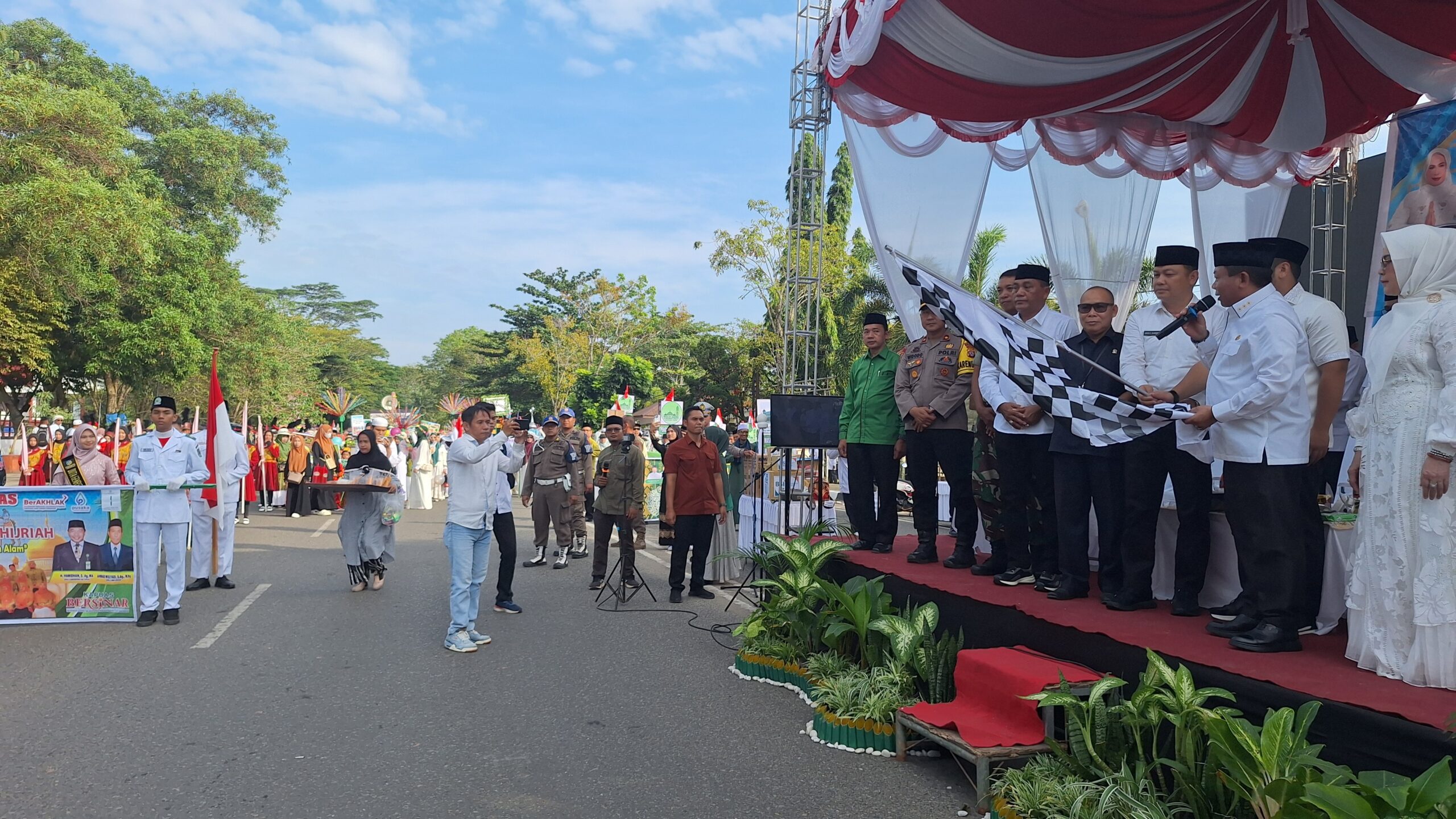 Bupati Lepas Peserta Pawai Semarak Muharram 1447 H