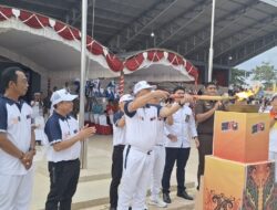 Wabup Dodo Nyalakan Obor Porkab XII