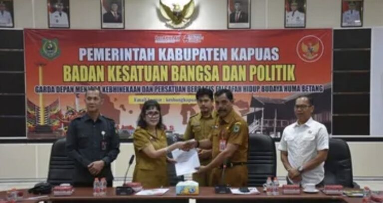 Staf Ahli Bupati Hadiri Sosialisasi Pokja Pendidikan Politik Staf Ahli Bupati Hadiri Sosialisasi Pokja Pendidikan Politik