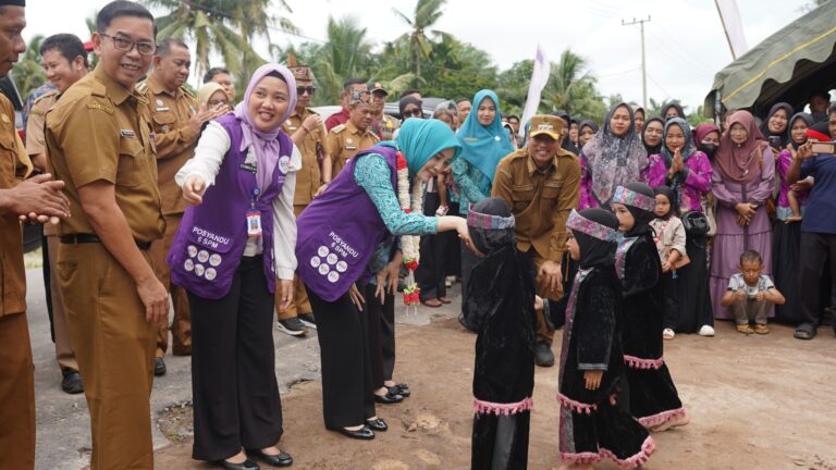 Aisyah Thisia Agustiar Kunjungi Lamandau dan Sukamara Aisyah Thisia Agustiar Kunjungi Lamandau dan Sukamara