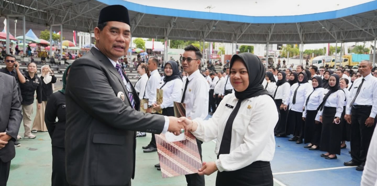 1.441 PPPK PARUH WAKTU RESMI DIANGKAT-Bupati Shalahuddin Tekankan Integritas dan Inovasi