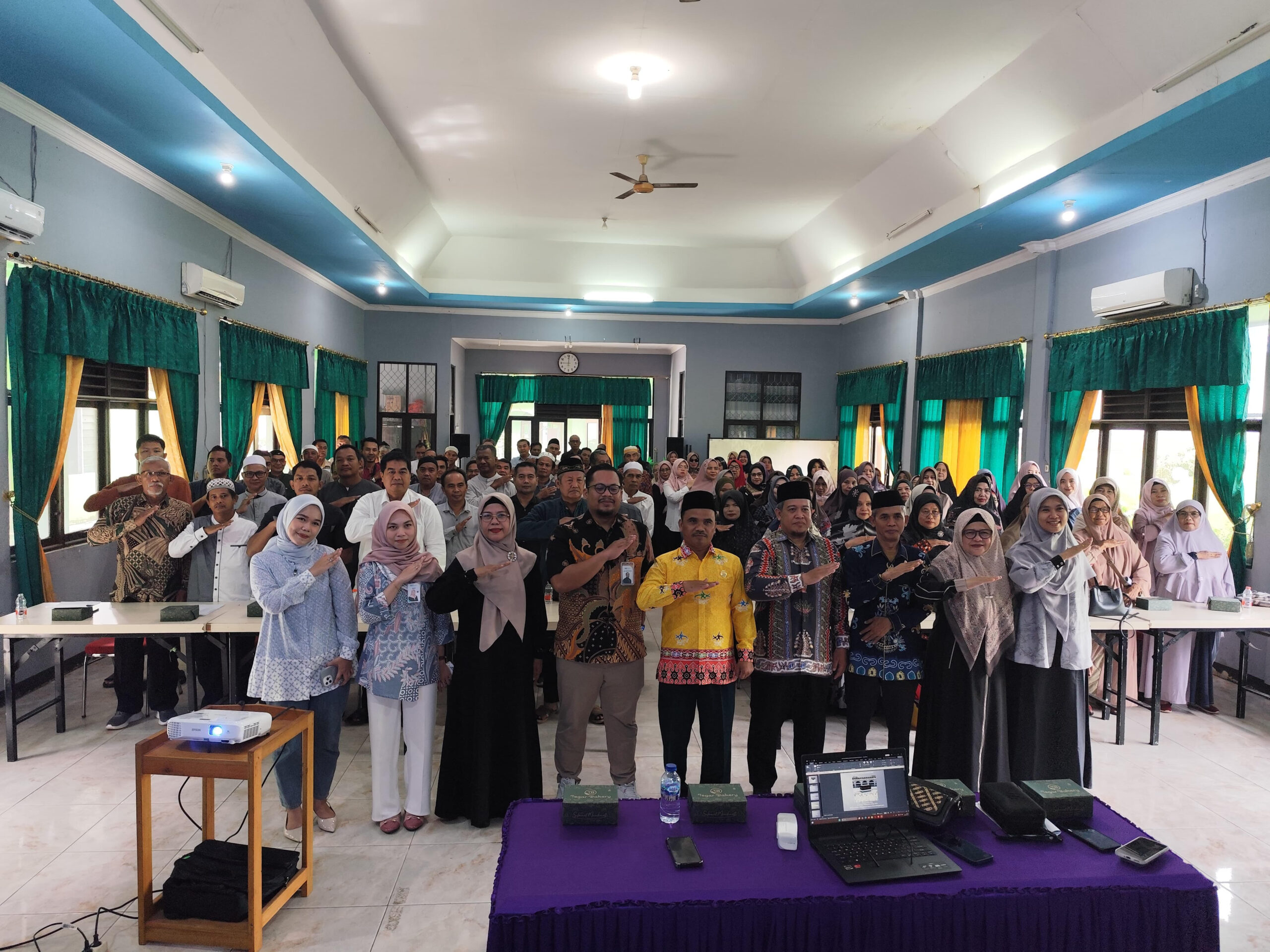 KBIHU Barokah Baimbai Baibadah Siap Bimbing Calon Haji Jadi Haji Mabrur