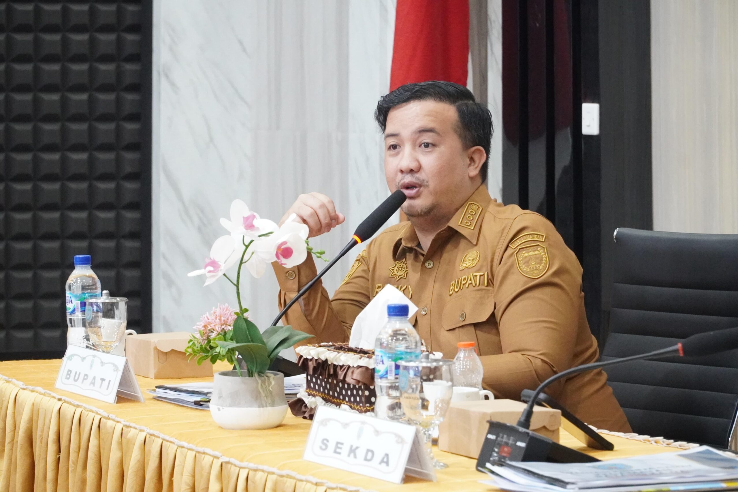 Bupati Rizky Aditya Evaluasi Kinerja Para Camat