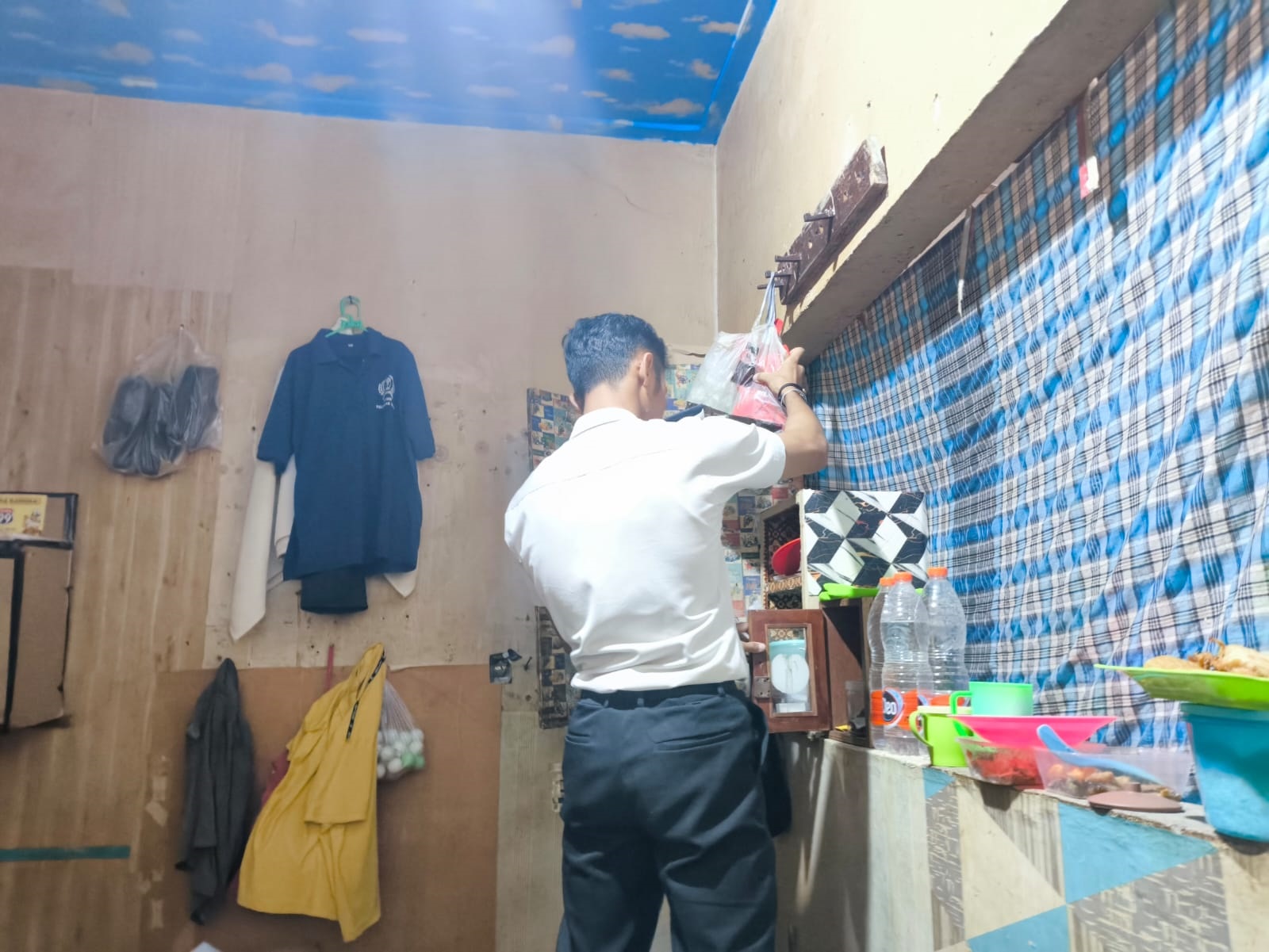 Rutan Palangka Raya Obok-obok Kamar Tahanan