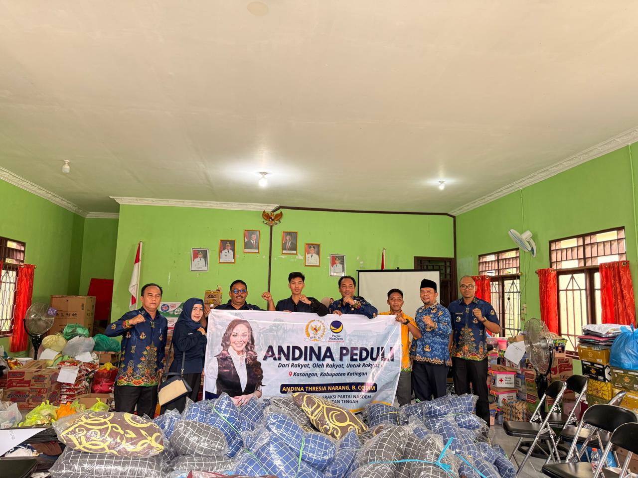 Andina Narang Bantu Korban Kebakaran Kasongan