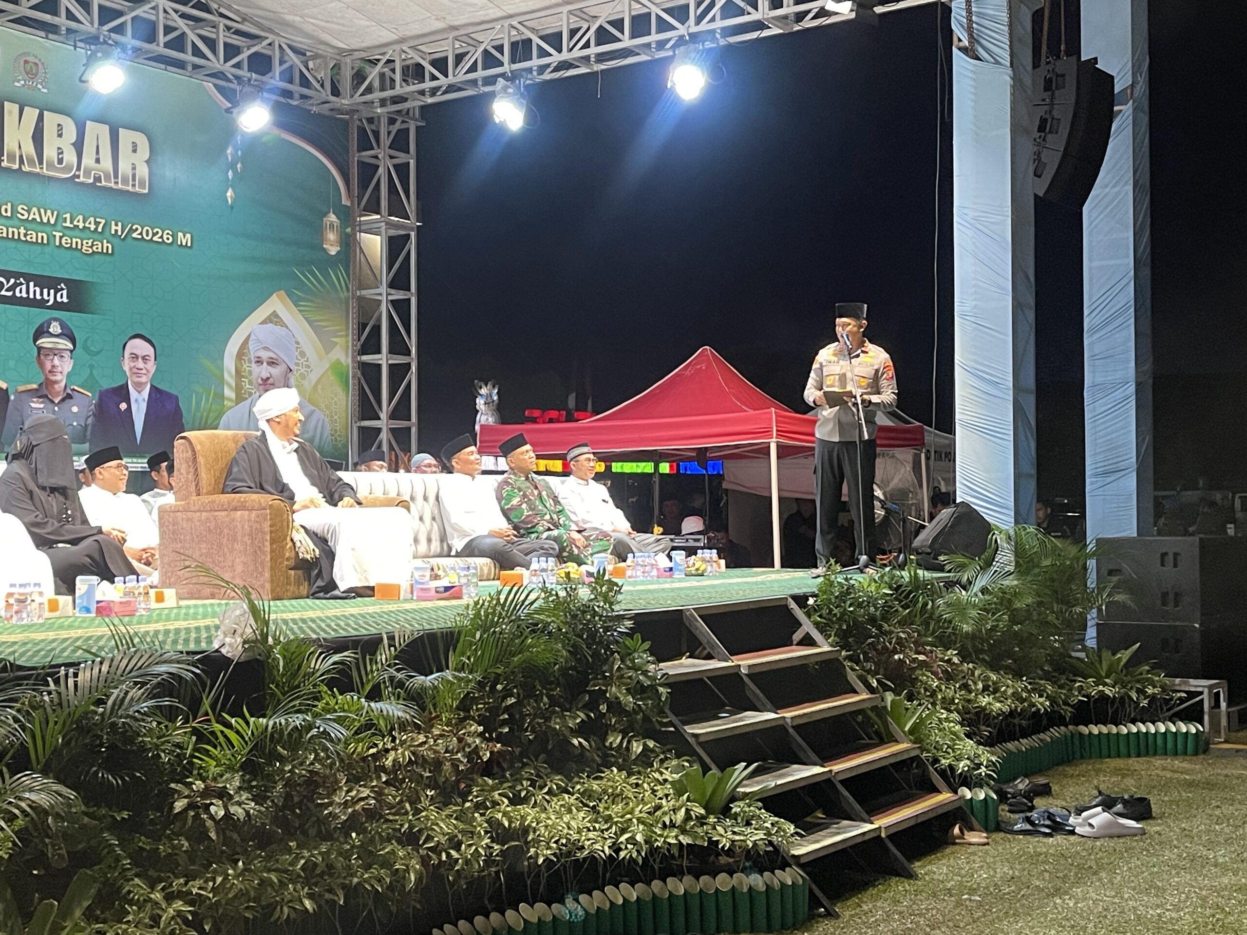 PERINGATAN ISRA MIRAJ DI POLDA KALTENG-Kapolda Ajak Perkuat Pelayanan Humanis Polri