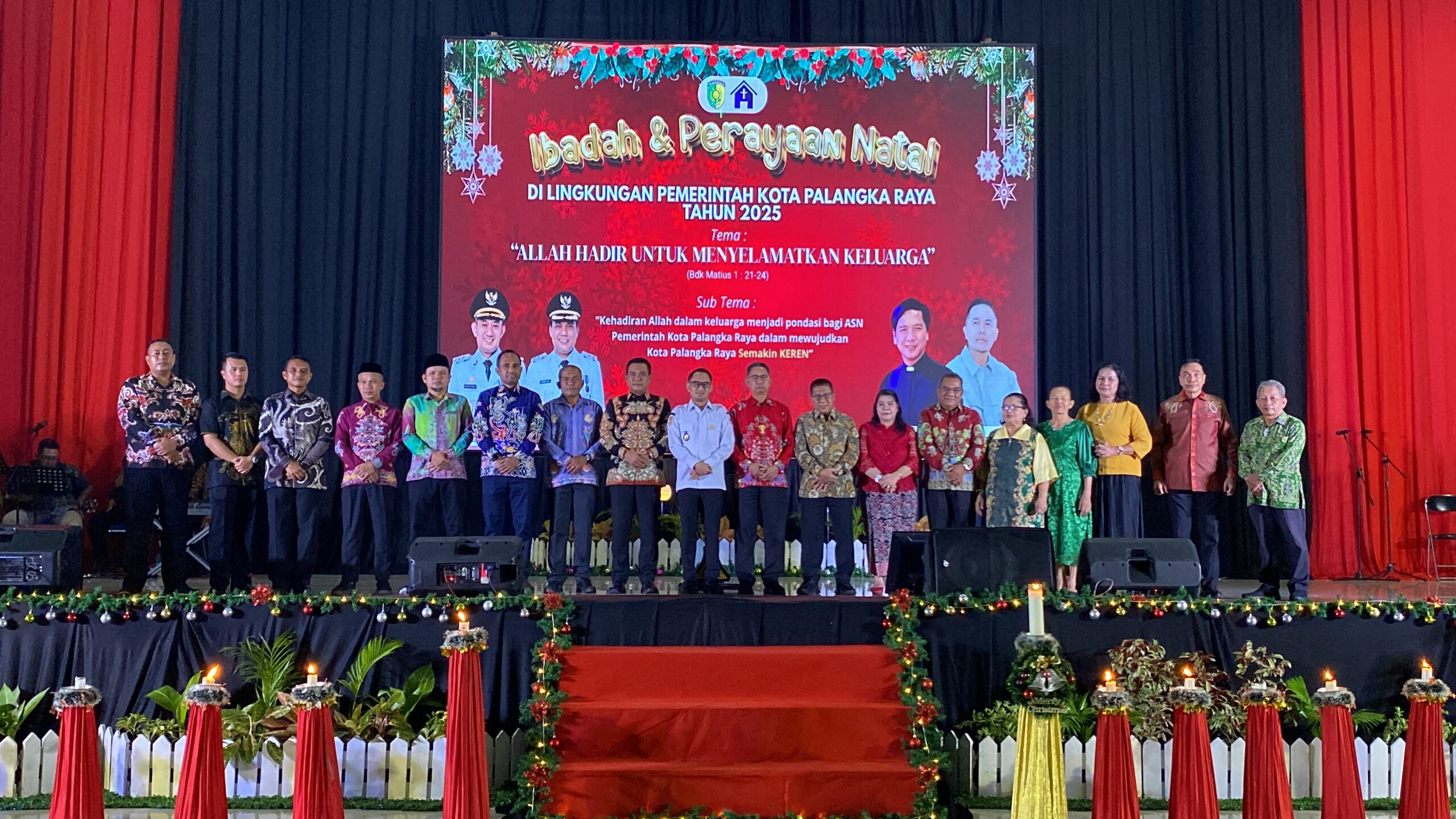 RAYAKAN NATAL PENUH KHIDMAT -Wali Kota Fairid Berangkatkan 4 ASN Purna Tugas ke Yerusalem