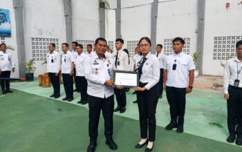 Pegawai Rutan Palangka Raya Diganjar Penghargaan Setelah Gagalkan Penyelundupan Sabu Pegawai Rutan Palangka Raya Diganjar Penghargaan Setelah Gagalkan Penyelundupan Sabu