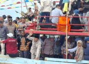 Bupati Masduki Syukuran Laut Ke-20 di Jelai