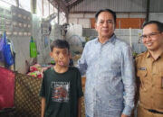 PASTIKAN PENANGANAN MAKSIMAL-Peduli Warga, Bupati M Yamin Jenguk Pasien Tumor di RSUD Ulin Banjarmasin