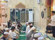 Bupati H Shalahuddin Lepas Atribut Jabatan dan Bersujud dalam Kesetaraan sebagai Hamba Allah, Salat Tarawih Berjemaah Di Masjid Agung Al-Hidayah