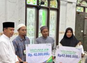 Wabup Seruyan Serahkan Santunan JKM Rp42 Juta kepada Ahli Waris di Safari Ramadhan