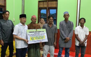 Fairid Buka Puasa Bersama Korban Kebakaran Mendawai Fairid Buka Puasa Bersama Korban Kebakaran Mendawai