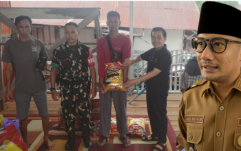 KEBAKARAN KOMPLEK MENDAWAI-10 Rumah Rusak Berat, Pemko Akan Kucurkan Rp12 Juta/KK KEBAKARAN KOMPLEK MENDAWAI-10 Rumah Rusak Berat, Pemko Akan Kucurkan Rp12 Juta/KK