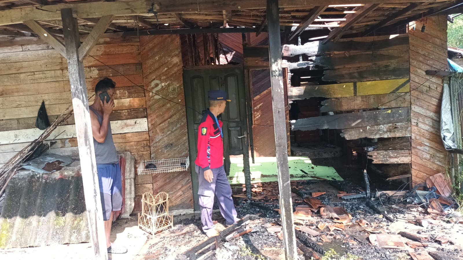 Rumah Kosong Nyaris Ludes di Sabaru