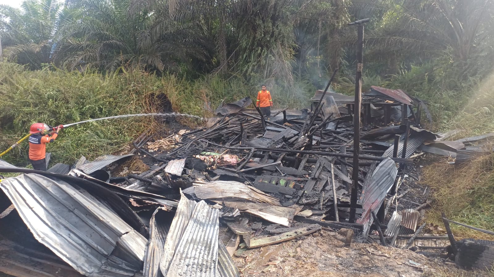 Warung Kopi di Mahir Mahar Ludes Terbakar