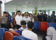 Gubernur Pantau Arus Mudik di Bandara Tjilik Riwut