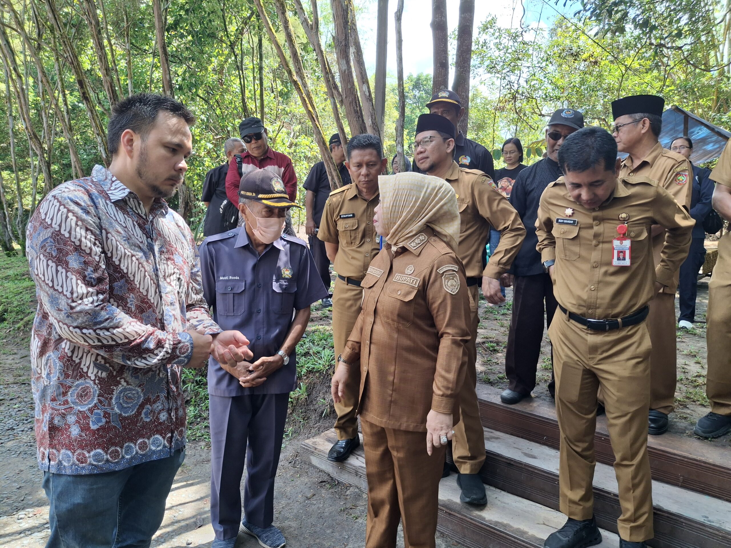 Frederick Pahlerang Bohap Galdikas Penerus Perjuangan Konservasi Hutan TNTP dan Orangutan 