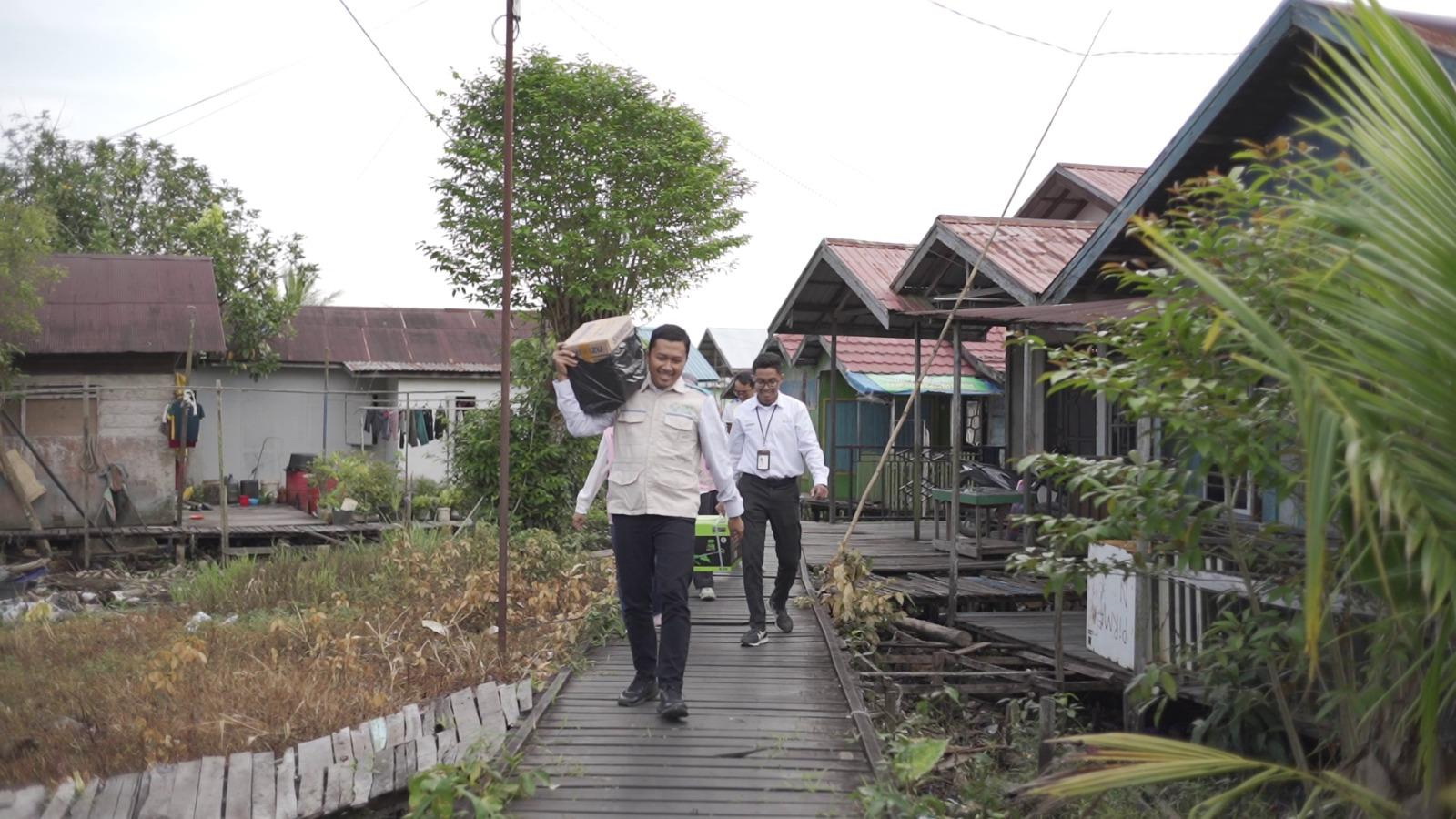 Kado Idulfitri di Tepian Barito, Bakti Srikandi PLN untuk Pendidikan Negeri