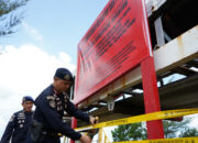 KKP-PSDKP Pontianak Segel Pemanfaatan Ruang Laut TUKS PT TSR Ilegal Sukamara