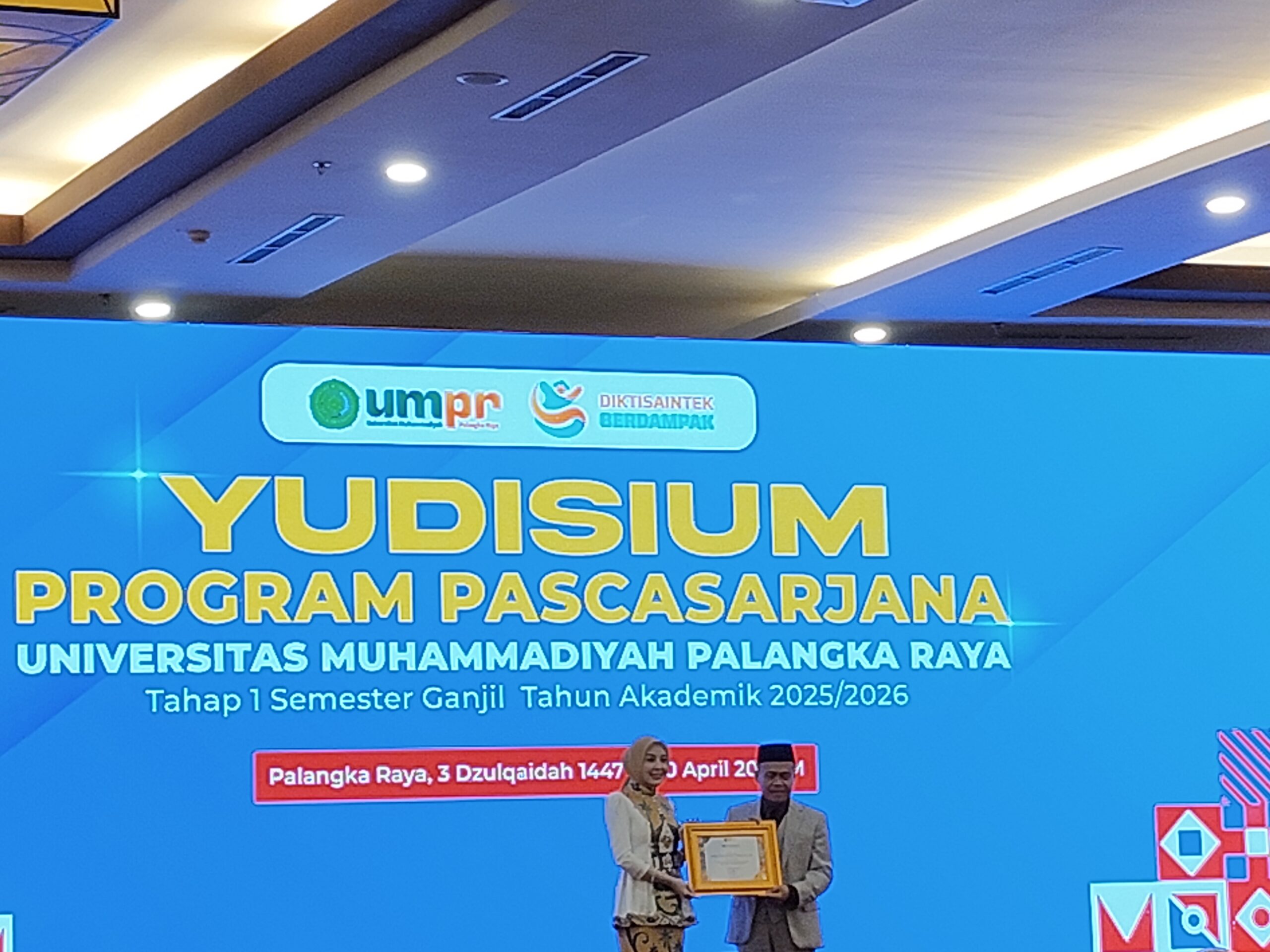 Aisyah Thisia Agustiar Ajak Lulusan Pascasarjana UMPR Bangun Daerah
