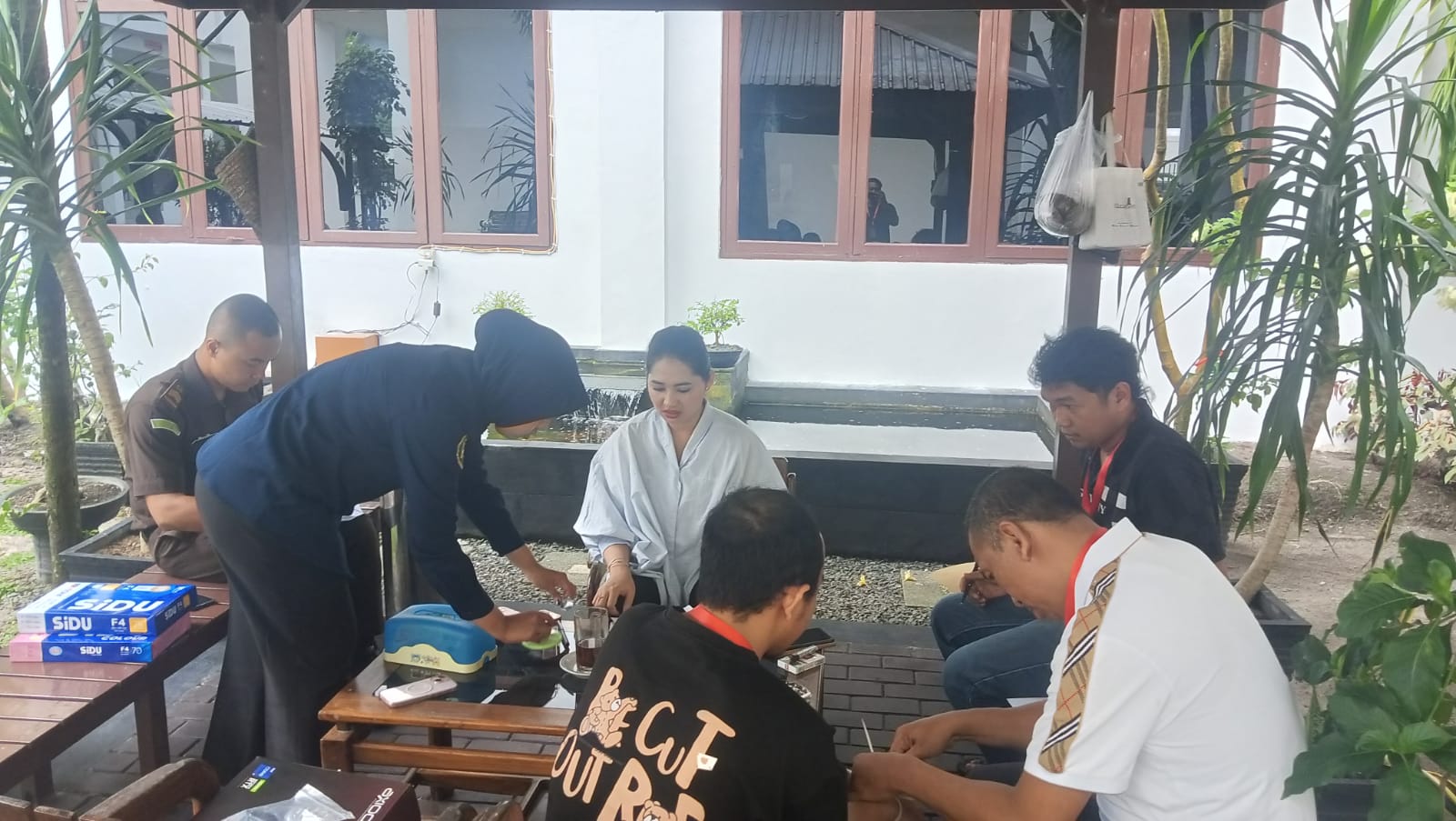 Polsek Pahandut Limpahkan Tersangka dan Barang Bukti ke Kejari Palangka Raya