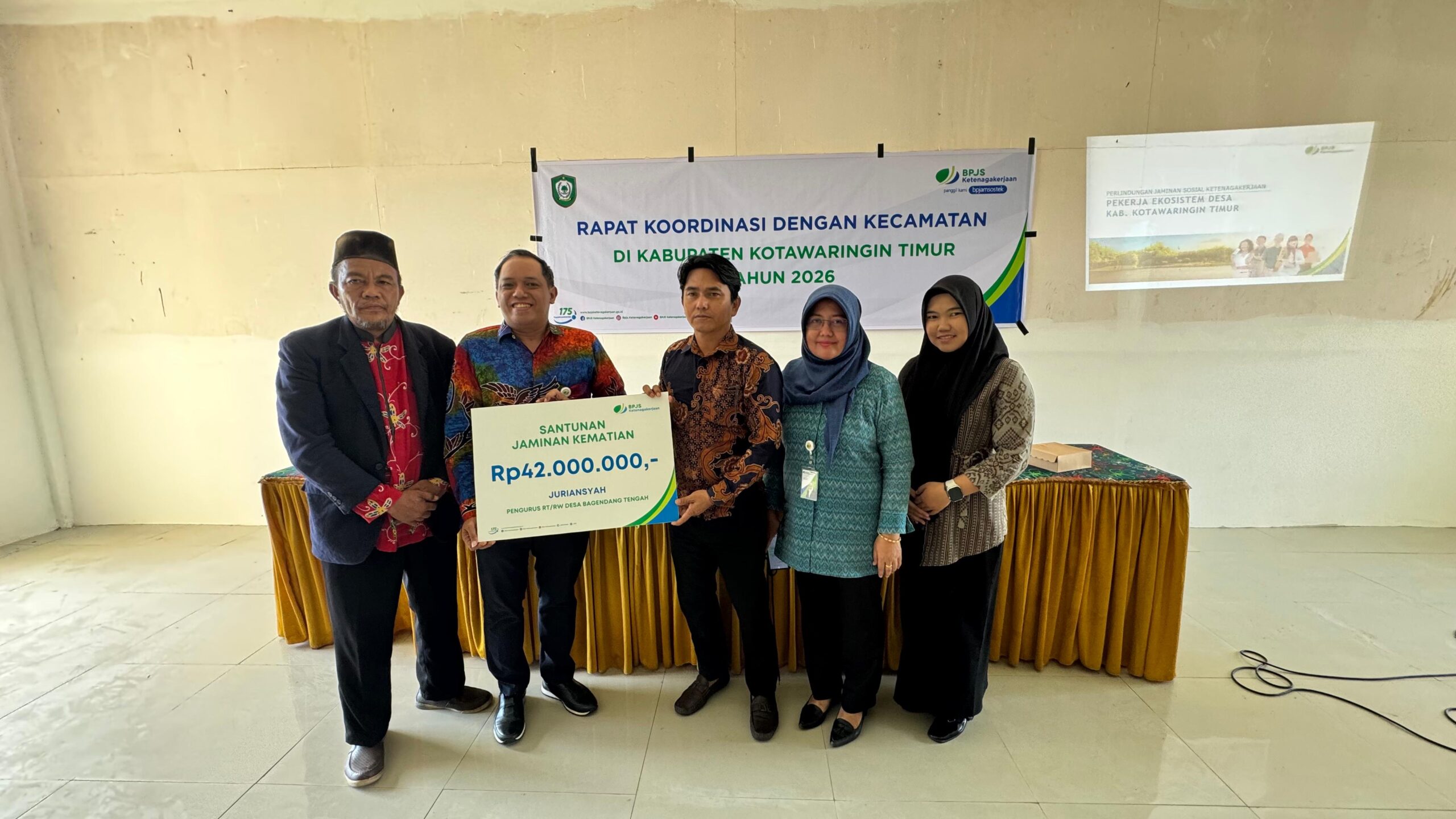 Ahli Waris Terima Santunan Rp42 Juta, BPJS Ketenagakerjaan Pastikan Perlindungan Pekerja Hingga ke Desa