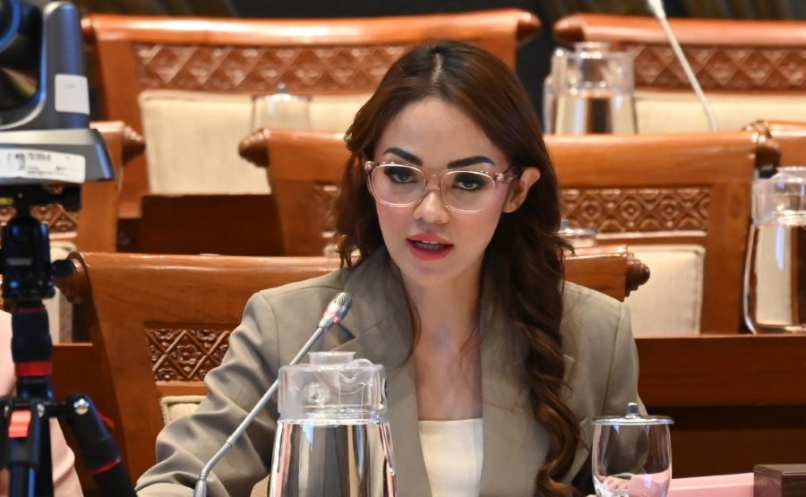 KETEGANGAN DI SELAT HORMUZ MENINGKAT-Andina Narang Desak Indonesia Ambil Peran Diplomasi Aktif