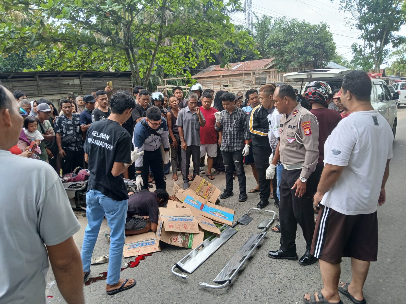 Lansia Tewas Dilindas Dump Truk di Jalan RTA Milono