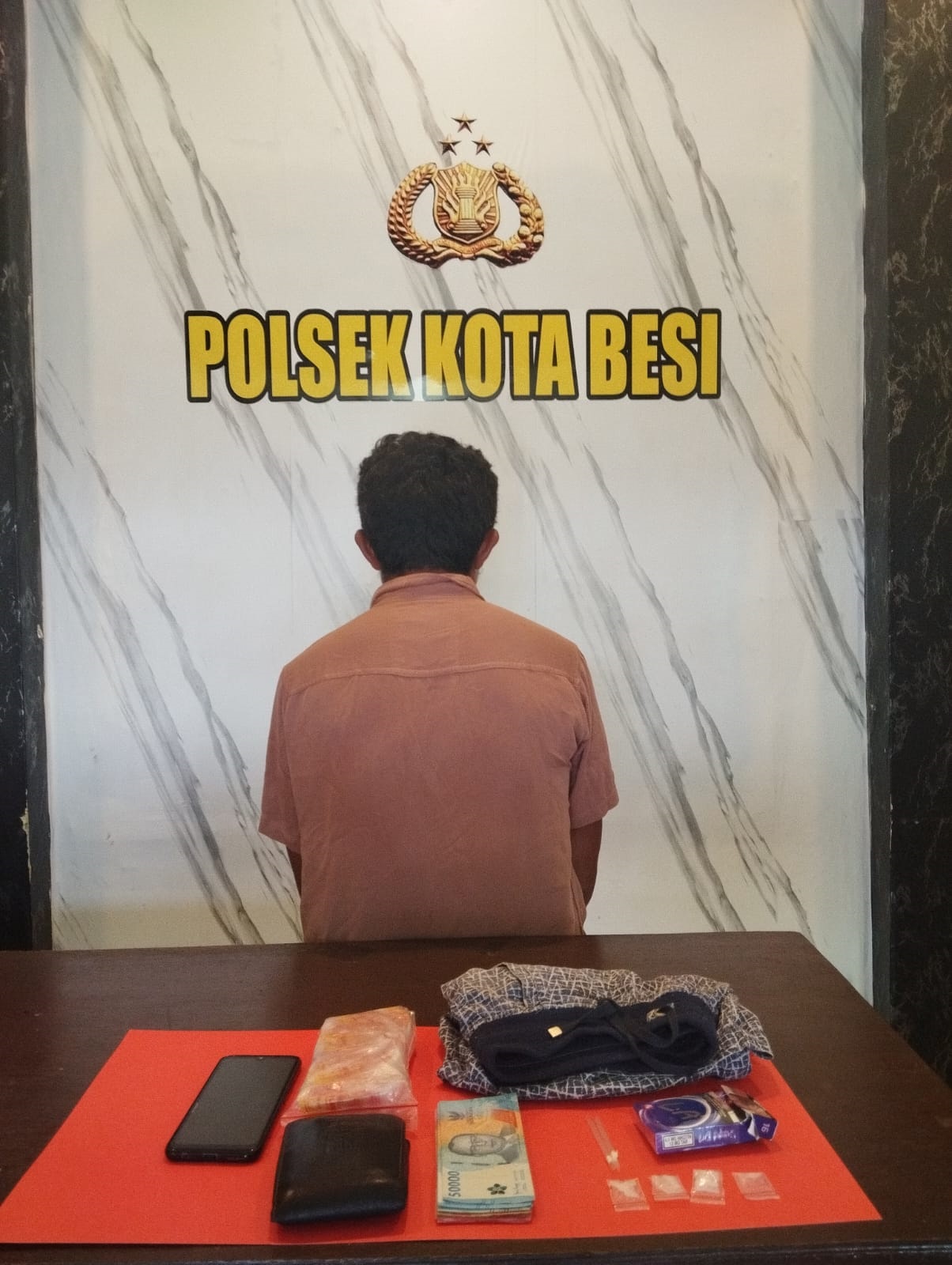 Polisi Tangkap Pengedar Sabu Kota Besi Hulu