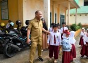 Bupati Eddy Raya Tinjau Pelaksanaan TKA Jenjang SMP