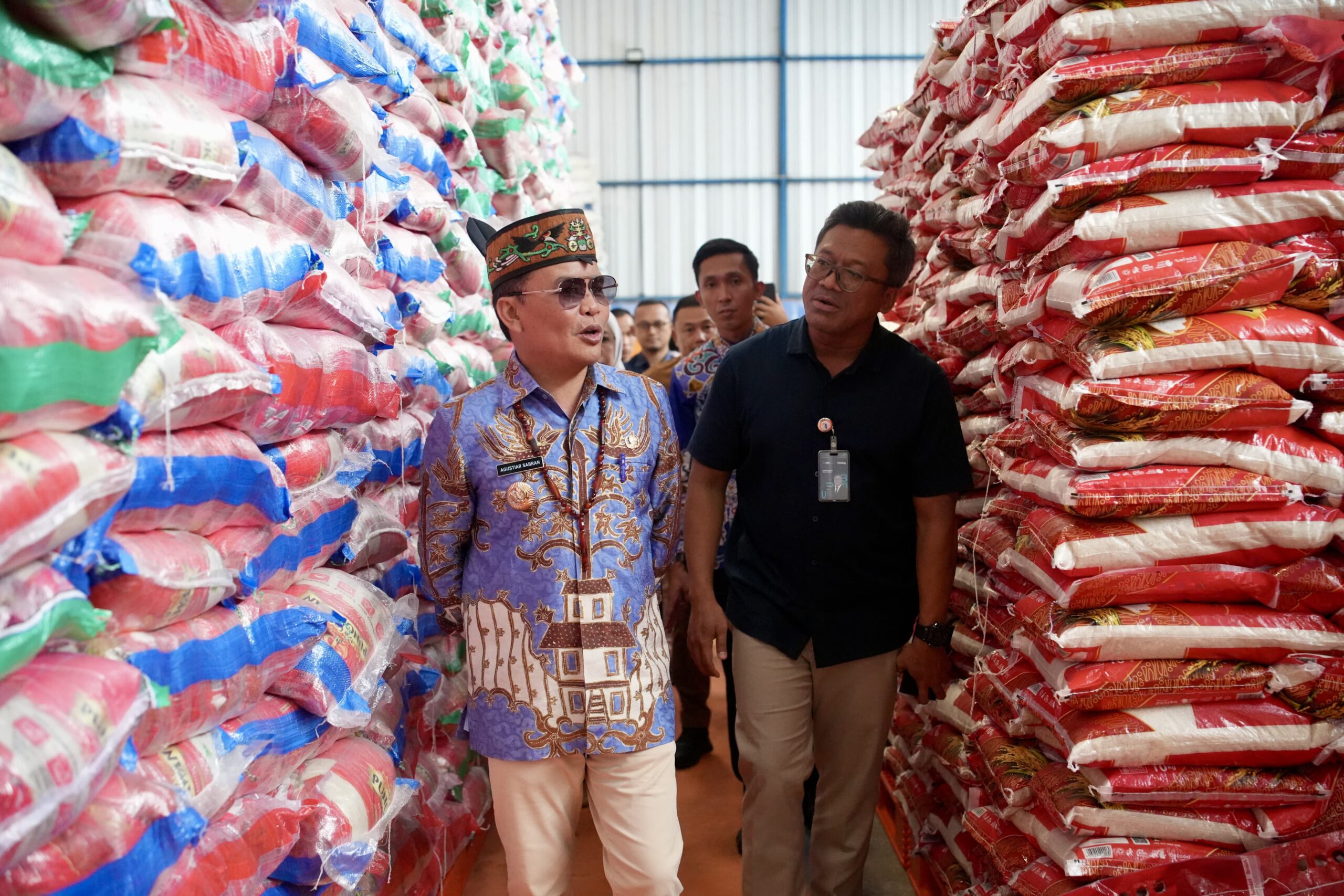 BBM Naik, Gubernur: Stok Beras Aman, Warga Jangan Panik