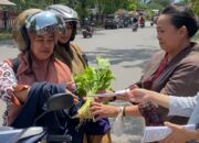 Peringati Hari Kartini, BPBD Kotim Sosialisasikan Kebencanaan Sambil Berbagi Sayur