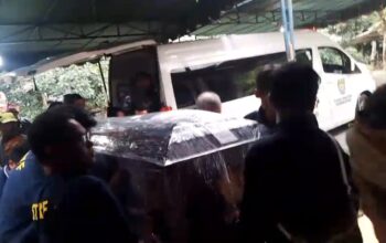 SETELAH 2 MINGGU LEBIH DI PERJALANAN-Jenazah Prof Dr Birute Galdikas Tiba di Pangkalan Bun 