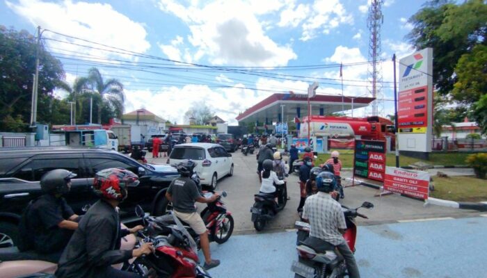 SE Pembatasan BBM Tanpa Teken Basah, Siapa Tanggung Jawab?