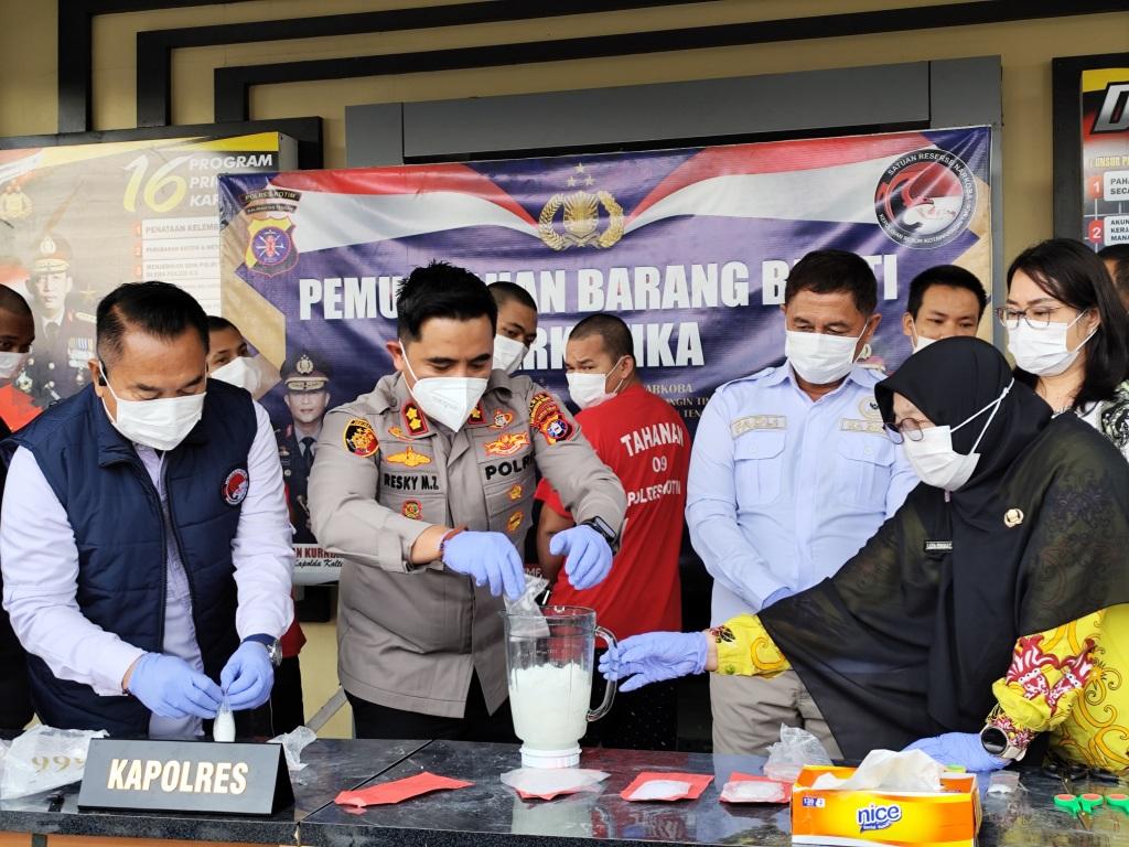Polres Kotim Musnahkan 1,29 Kilogram Sabu