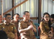 Sekda Usis Kunjungi Desa Sei Bakut di Kapuas Kuala