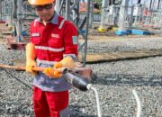 KINERJA PLN JAGA KEANDALAN SISTEM-Pemeliharaan Hotspot Peralatan Gardu Induk Sungai Raya Berhasil Diselesaikan