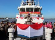 Polda Kalteng Tabur Bunga di DAS Kapuas