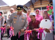 Polres Kobar Bedah Rumah Buruh Tani