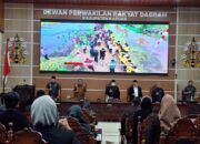 Bupati Wiyatno Hadiri Rapat Paripurna Persetujuan Raperda Pertanggungjawaban Pelaksanaan APBD 2025
