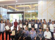 WUJUD KOMITMEN PLN AMANKAN ASET NEGARA JELANG HUT RI-Wakil Menteri ATR/BPN Serahkan Sertifikat GI 150 kV Bukuan
